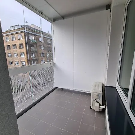S Private In Center Апартаменты *